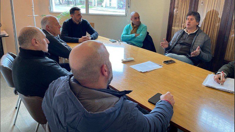 El intendente de Funes reunido con referentes de pymes e industriales